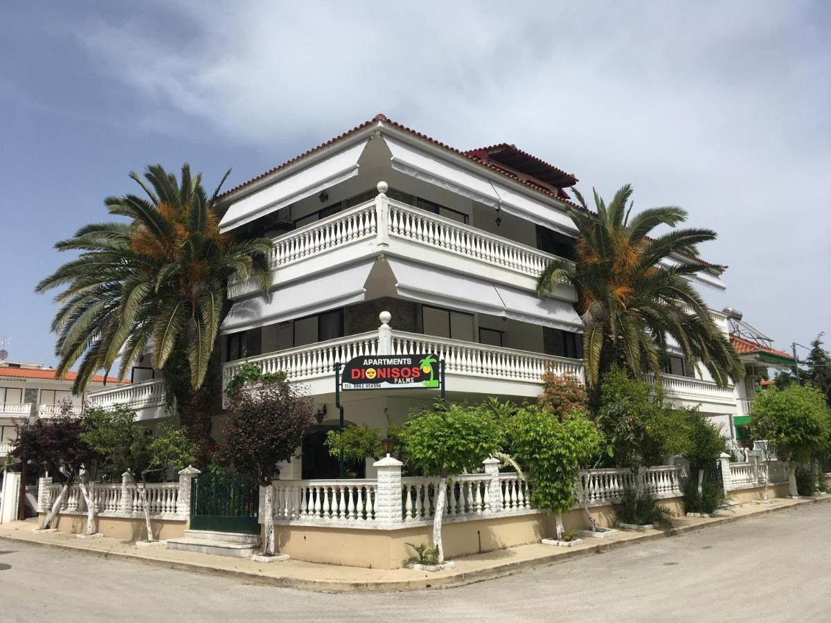 Dionisos Palms Apartments Паралия Дионисиу Екстериор снимка