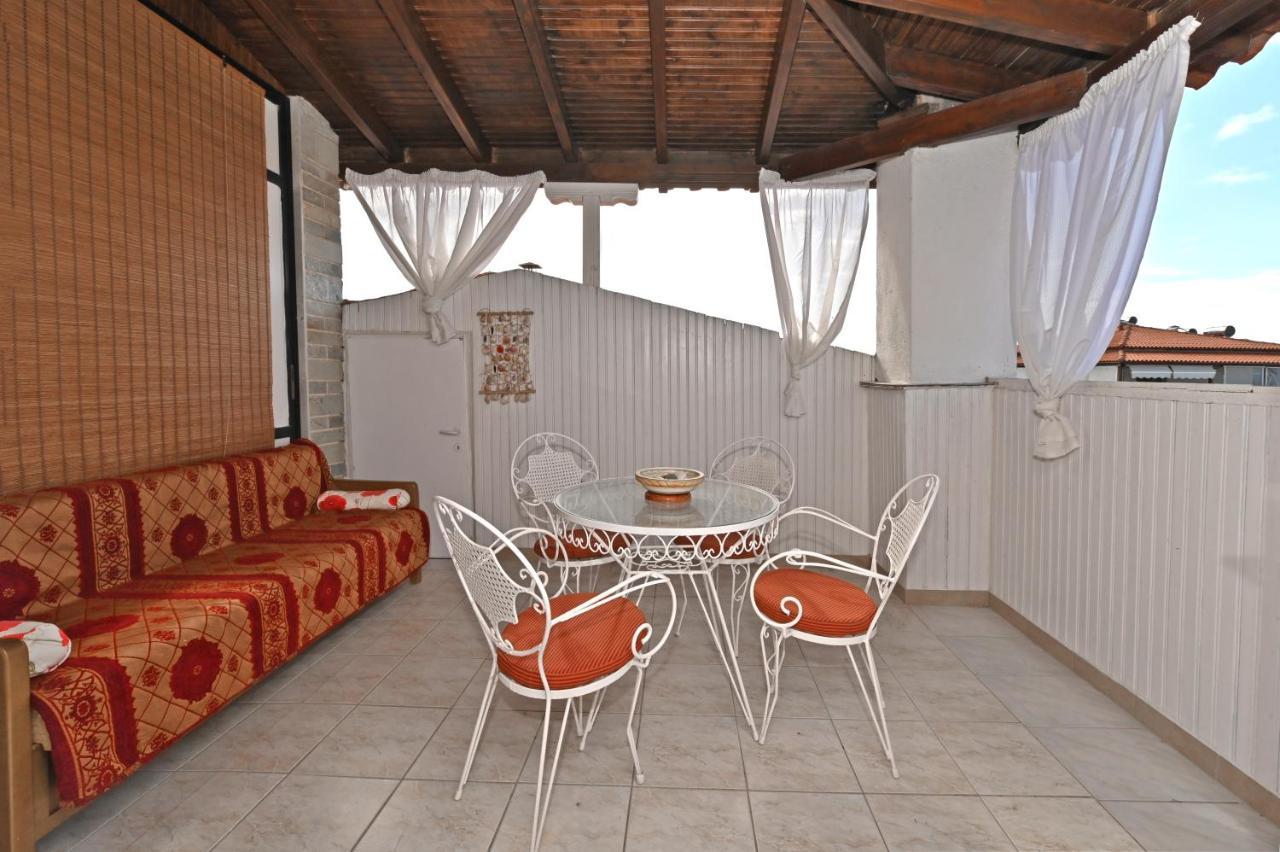 Dionisos Palms Apartments Паралия Дионисиу Екстериор снимка