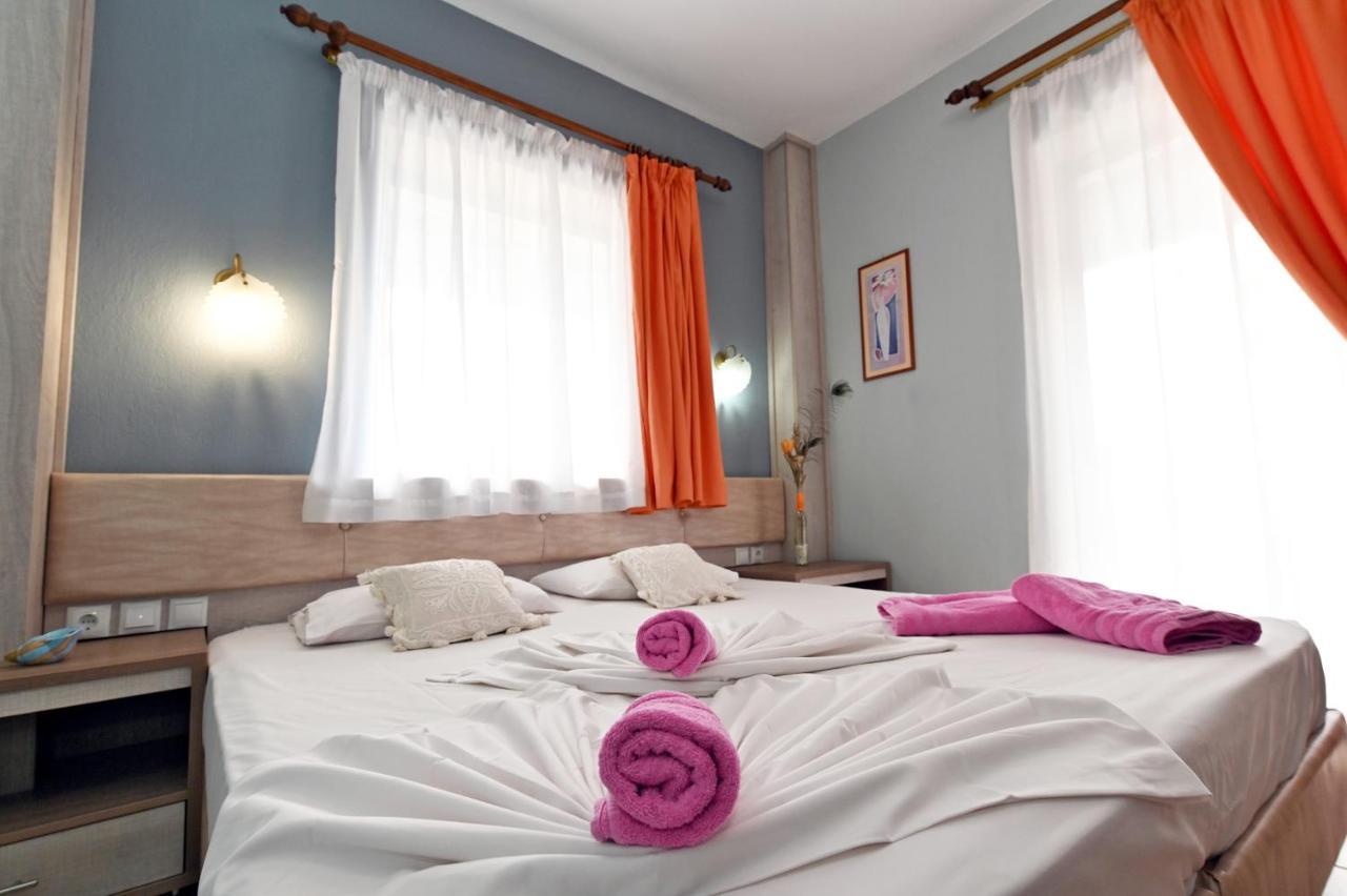 Dionisos Palms Apartments Паралия Дионисиу Екстериор снимка