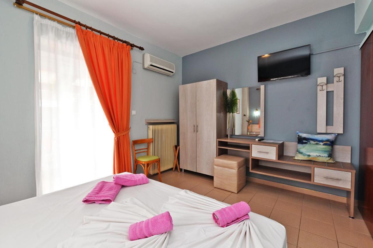 Dionisos Palms Apartments Паралия Дионисиу Екстериор снимка