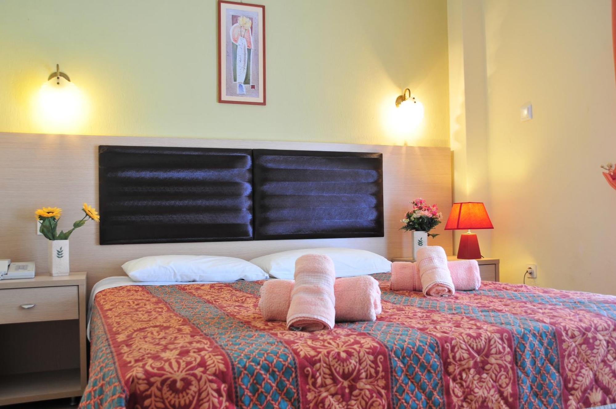 Dionisos Palms Apartments Паралия Дионисиу Стая снимка