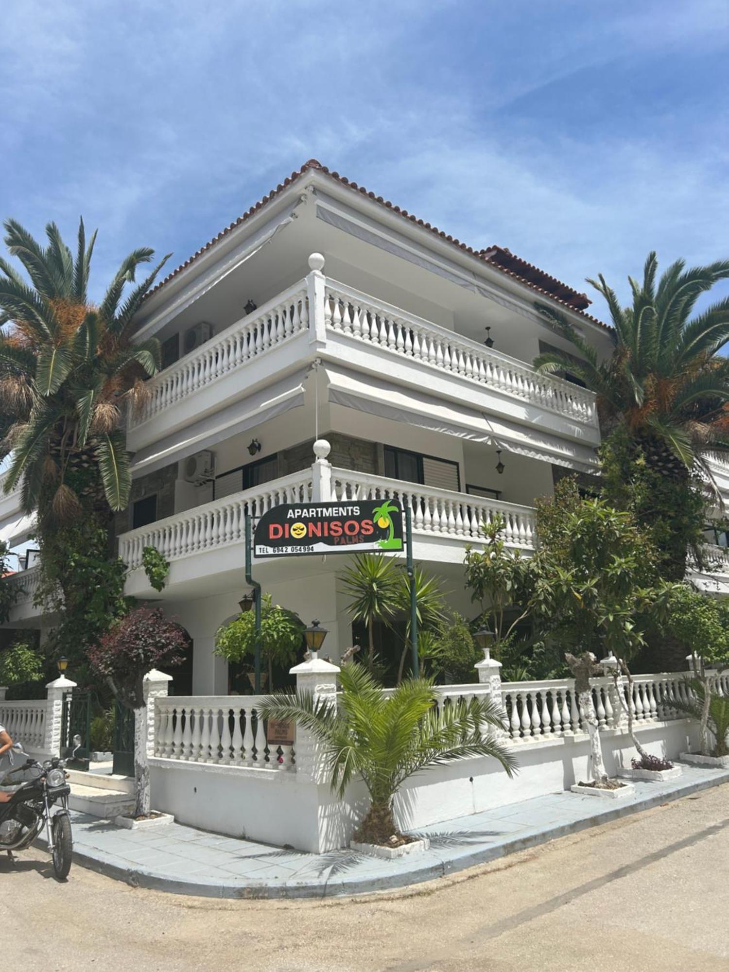 Dionisos Palms Apartments Паралия Дионисиу Екстериор снимка