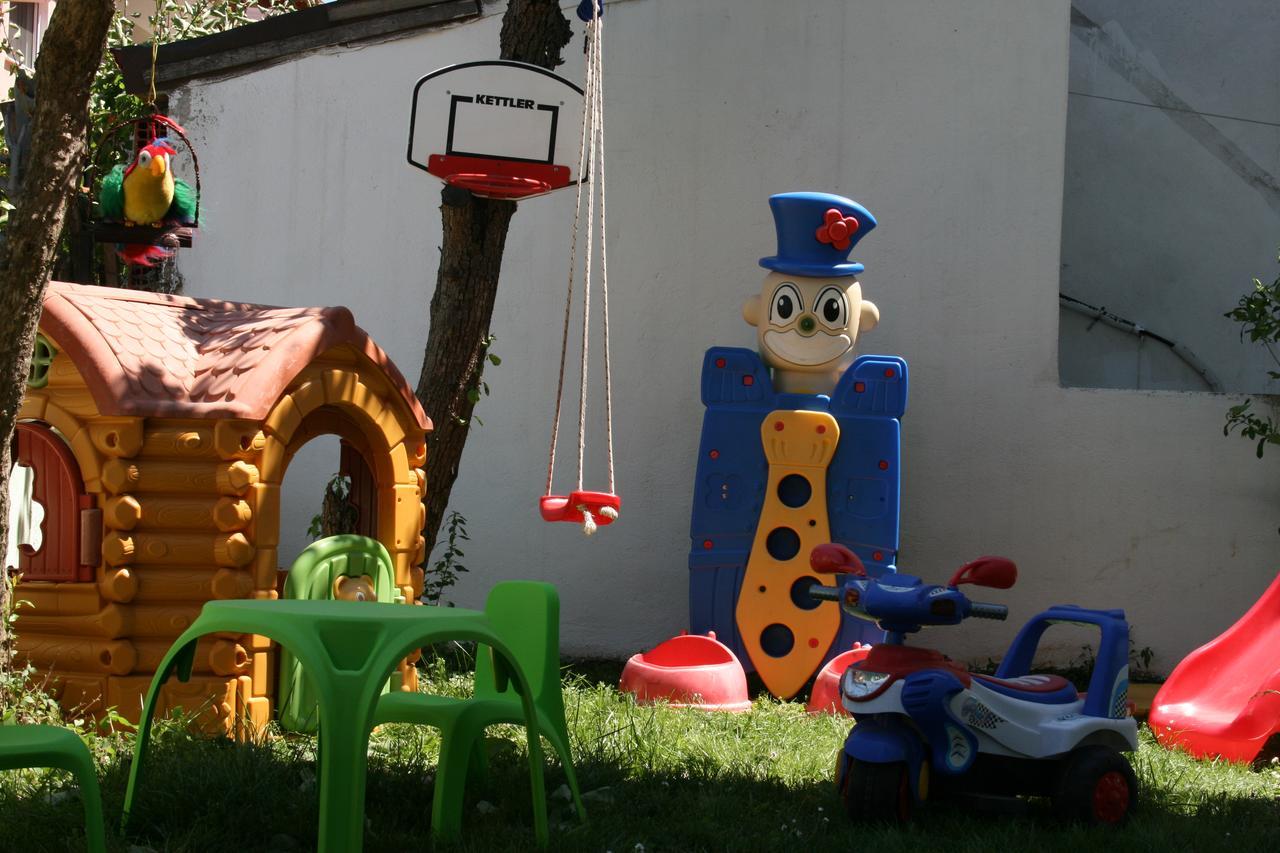 Dionisos Palms Apartments Паралия Дионисиу Екстериор снимка