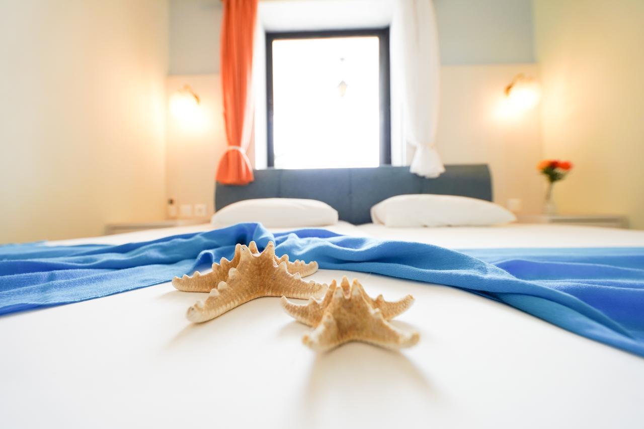 Dionisos Palms Apartments Паралия Дионисиу Екстериор снимка