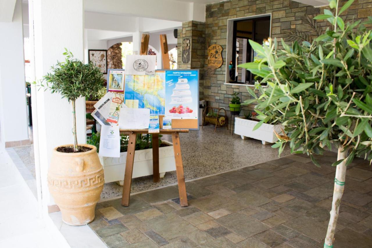 Dionisos Palms Apartments Паралия Дионисиу Екстериор снимка
